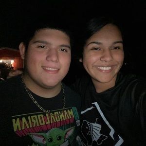 Meet your Posher, Anahi